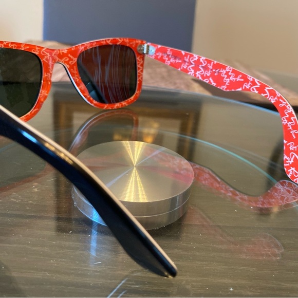 Ray-Ban Classic Black Sunglasses - Picture 5 of 7